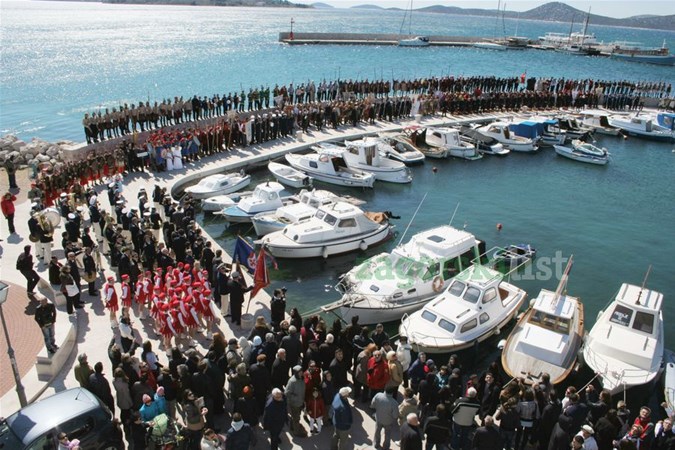 zagorje_festival_zudija_vodice_smotra_zagorski_kuburasi_vatrogasci_mazoretkinje_lobor_marija_bistrica_09042012_07.jpg