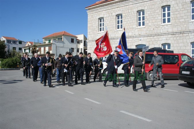 zagorje_festival_zudija_vodice_smotra_zagorski_kuburasi_vatrogasci_mazoretkinje_lobor_marija_bistrica_09042012_01.jpg