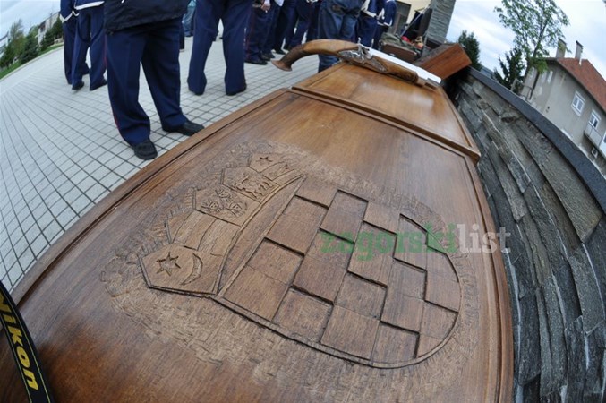 zagorje_zabok_crkva_misa_uskrs_pucanje_kubure_kuburaši_grof_kulmer_08042012_32.jpg