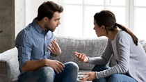 Kako otkriti da vas partner vara: 'Ženu odaju grudi, a muškarca testisi'