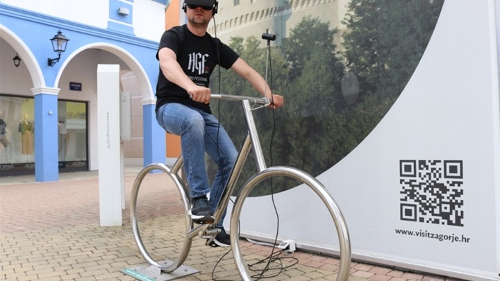 Virtualno bicikliranje.JPG