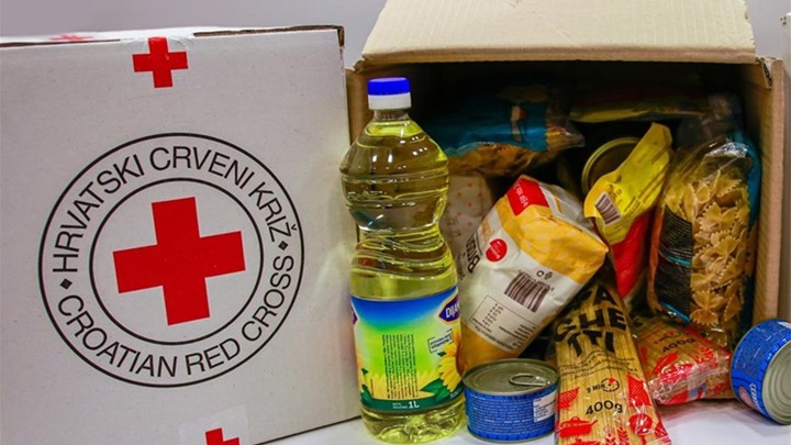 humanitarni paketi crveni križ hrana paket.jpg