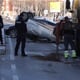 VIDEO s mjesta nesreće: Na krov se prevrnuo auto u kojem su bili žena i dijete