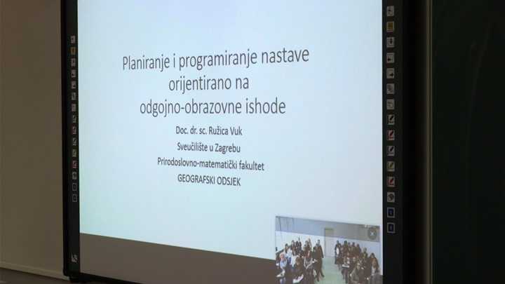 Učitelji iz Krapinskih Toplica pratili su predavanje putem videokonferencije