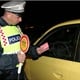 Pijan vozio neregistrirani auto, bez vozačke i bježao policiji