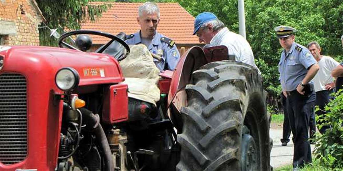 traktor_policija.jpg