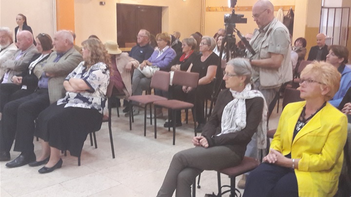 Publika je slušala ulomke iz nagrađenih putopisa koje je čitao Dubravko Sidor