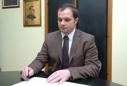 zupan_big.jpg