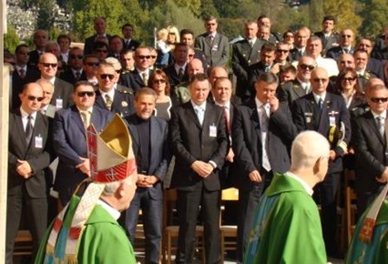 vojno01.jpg