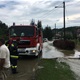 POSLJEDICE NEVREMENA: Vatrogasci odštopavali most, micali srušena stabla
