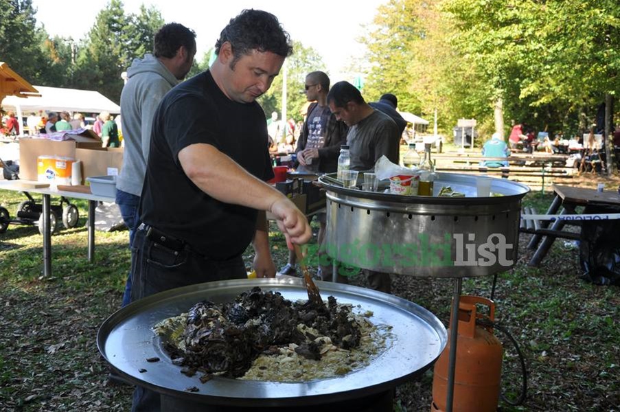 zagorje_gljivarijada_stubakima_manifestacija_branje_gljive_pila_drustvo_maglen_20102012_02.jpg