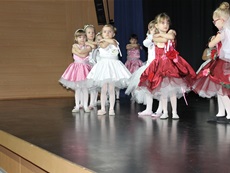Nastup malih balerina u zabočkom Multimedijalnom centru