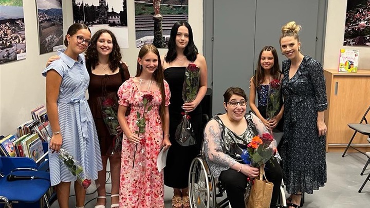 Koncert Učenica pjevanja iz klase profesorice Valentine Mekovec Gabud4.jpg