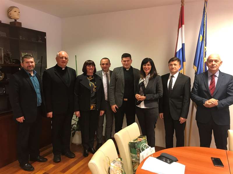 Bistrički načelnik i župnik sa suradnicima kod ministrice Divjak .jpg