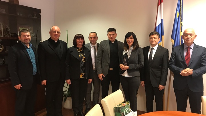 Bistrički načelnik i župnik sa suradnicima kod ministrice Divjak .jpg