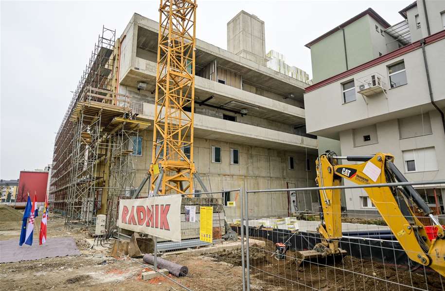 obilazak_centralni_operacijski_blok_bolnica_varazdin_prosinac_2024 2.jpg