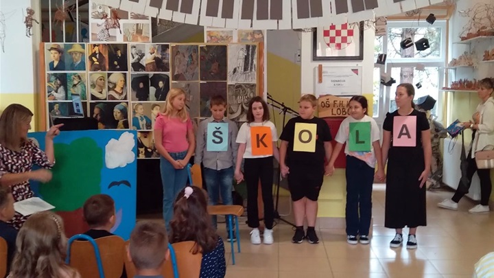lobor-os franje horvata kisa-prvi dan skole (7).jpg