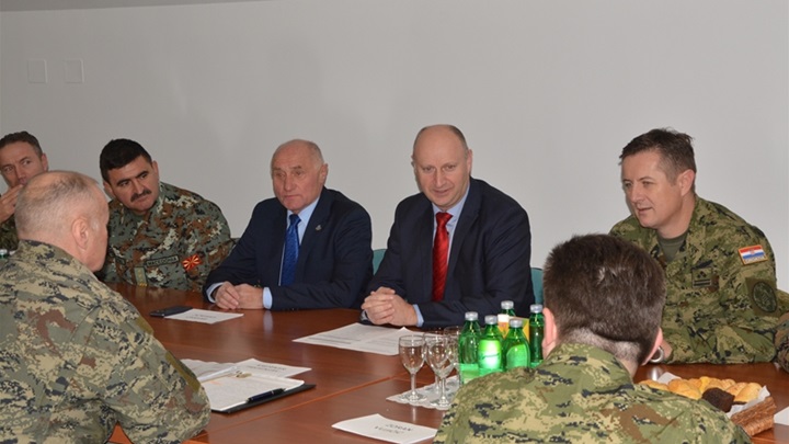 ORUŽANE SNAGE 3.jpg