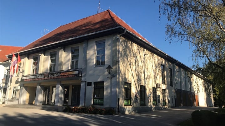 Zgrada učilišta danas; izvor web stranica pou krapina.jpg