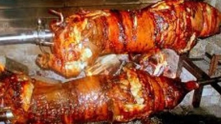 odojak na ražnju.JPG