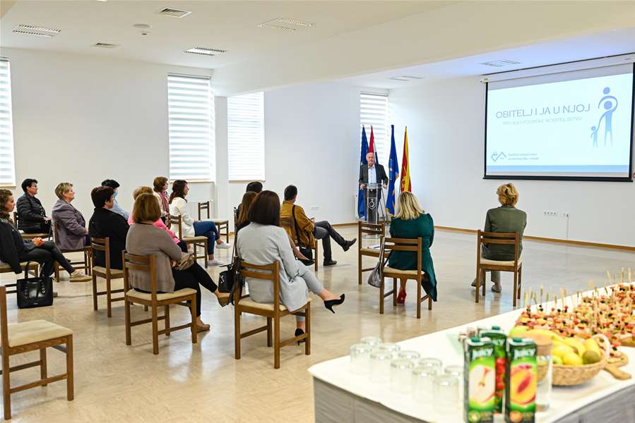 Obitelj i ja u njoj (31 of 53).jpg