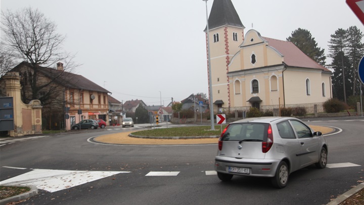 oroslavje centar rotor (2).JPG