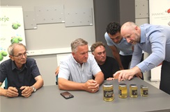 'Od iduće godine županijske potpore samo prema certificiranim proizvođačima bagremovog meda, a iznosi će biti puno veći'
