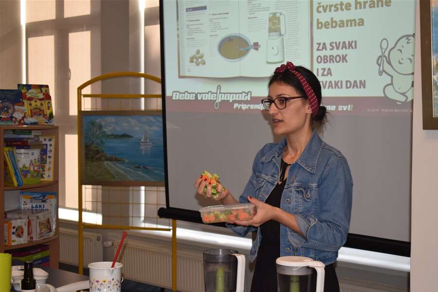 Radionica i kušaonica ''Bebe vole papati''4.jpg