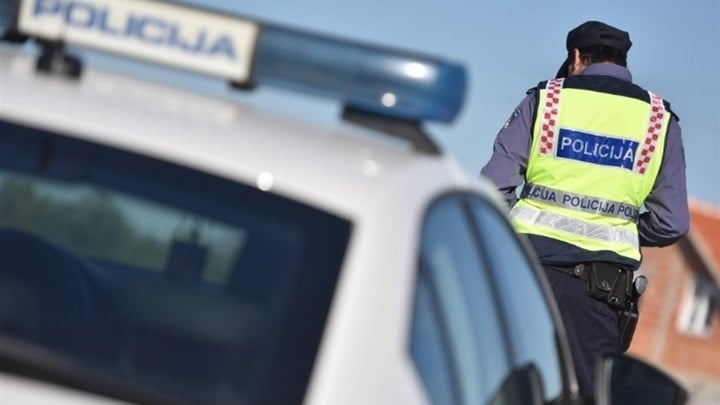 Policija kontrola prometa