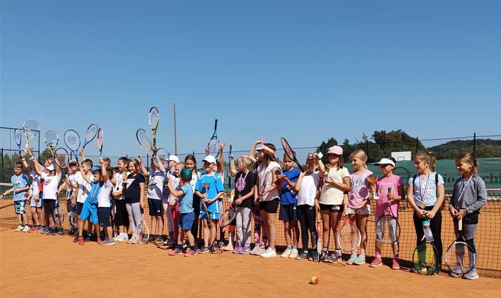 -tenis