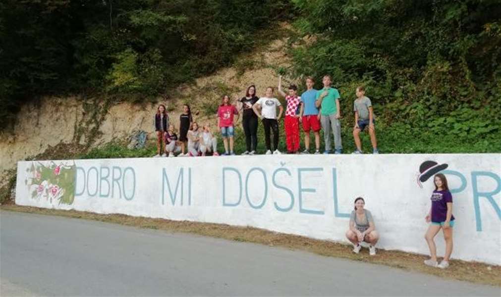 oslikavanje zida.jpg