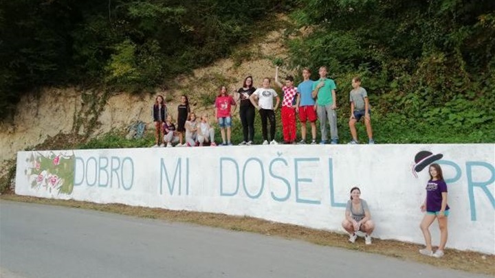 oslikavanje zida.jpg