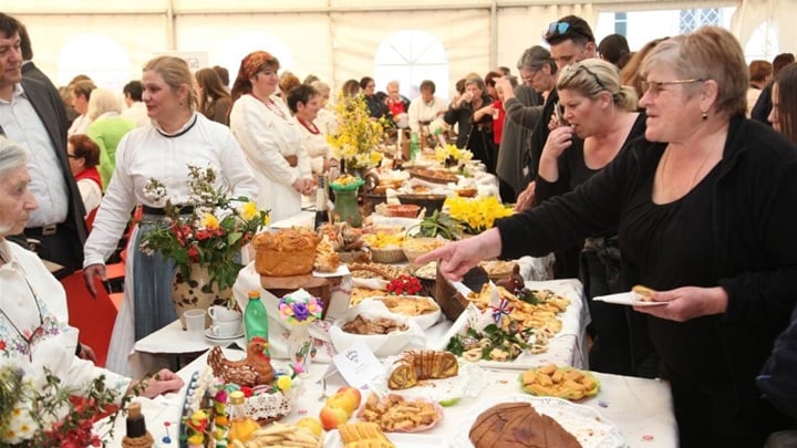 babičini kolači početak GLAVNA.JPG