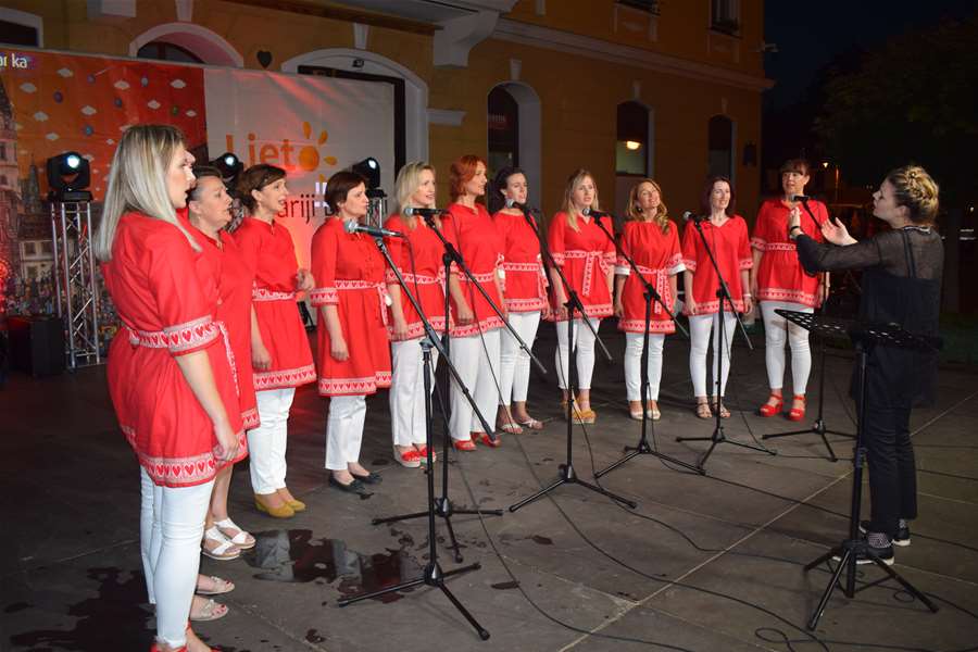 Prijateljstvo Marije Bistrice i Buzeta najjače je na kulturnom planu07.jpg