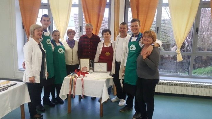 ravnateljica i šefovi.jpg