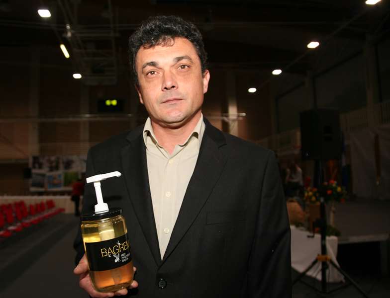 Šampion izložbe Josip Krog iz Petrovskog