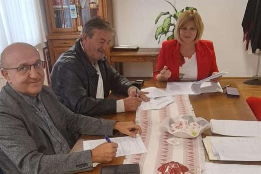 ugovori za sanaciju cesta i parkirališta.jpg