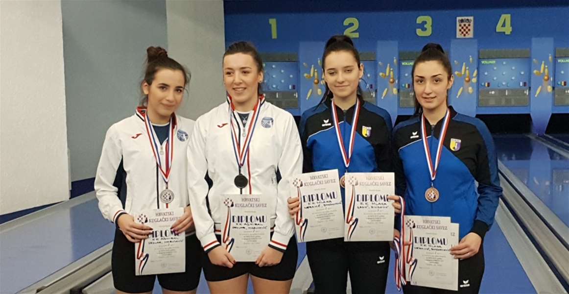SPORT 22.1._KUGLANJE PAROVI PH Kjara Mazulović, Klara Sedlar, Anamarija Grdić i Tamara Sinković.jpg