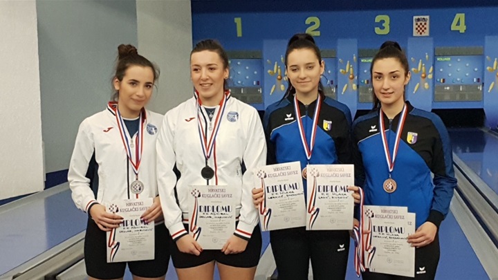 SPORT 22.1._KUGLANJE PAROVI PH Kjara Mazulović, Klara Sedlar, Anamarija Grdić i Tamara Sinković.jpg
