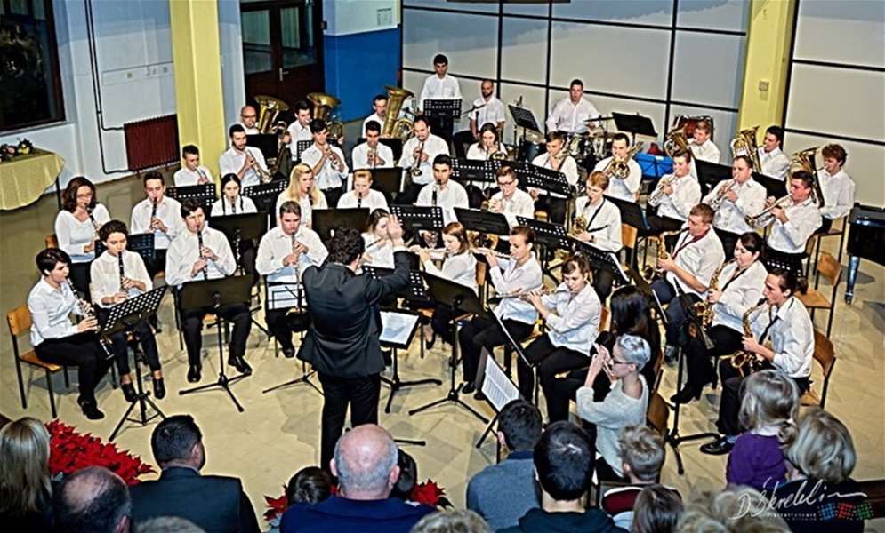 puhački orkestar zabok.jpg