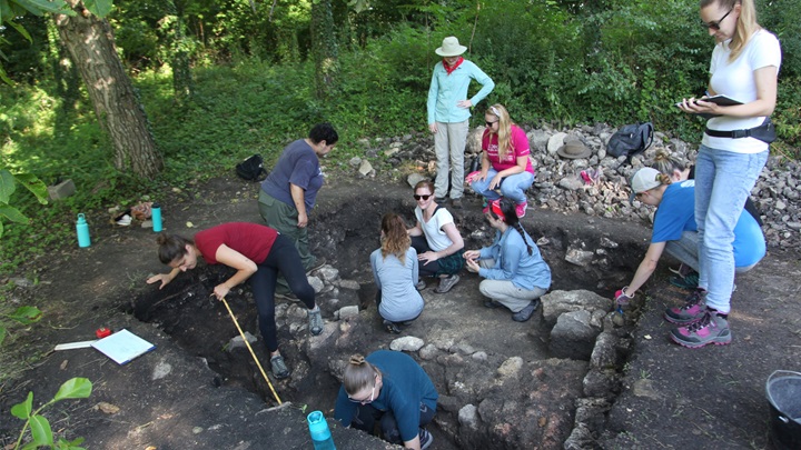 glavna arheološko.jpg