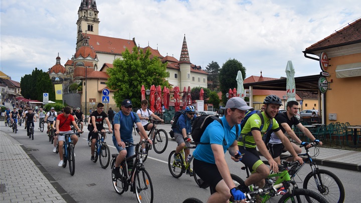 U nedjelju Biciklijada 4 kapelice .JPG