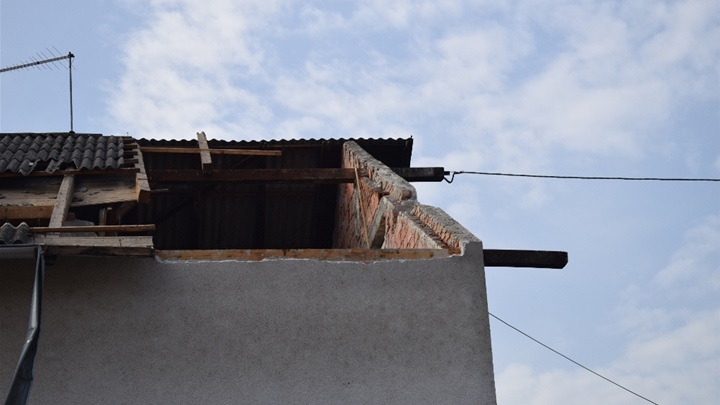 Oluja odnijela krov na Vatrogasnom domu DVD-a Tugonica-Podgrađe 4 (1).JPG