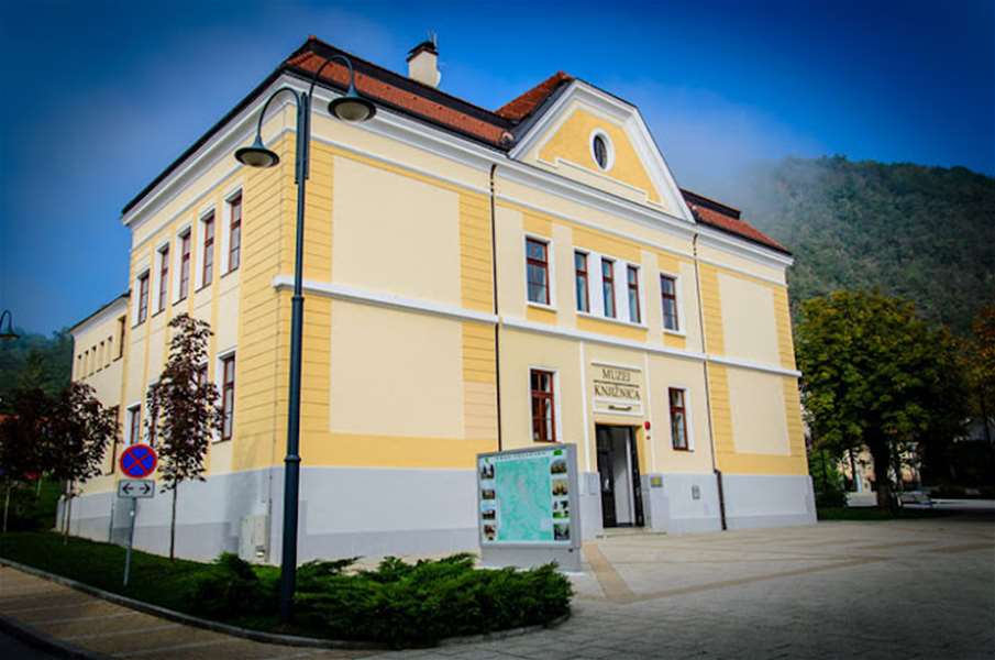 pregradaArt muzej fotka.jpg