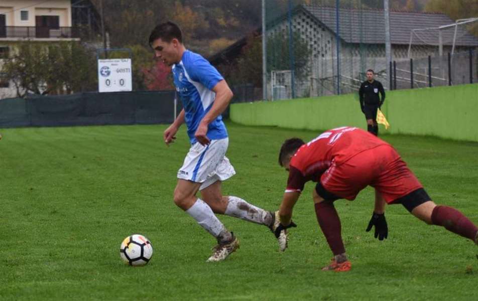 SPORT 12.11._NOGOMET 3. LIGA GAJ-HAŠK Nezaustavljivi  Bruno Rihtar.jpg