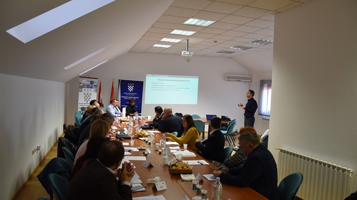 GOSPODARSKO VIJEĆE 3.jpg