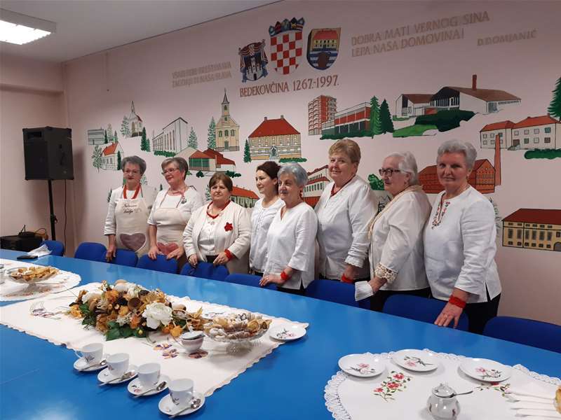 čajanka2.jpg