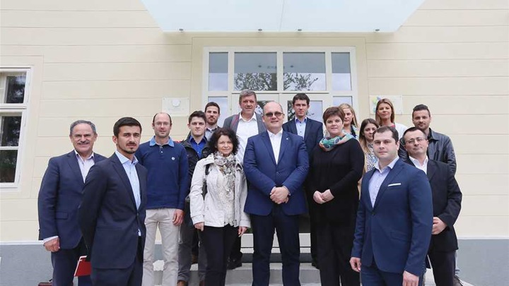 REGEA SASTANAK 1.jpg