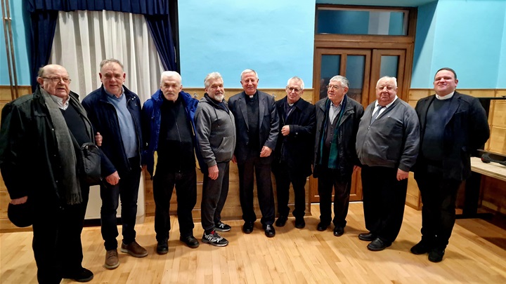 Svećenici načelnik i biskup.jpg