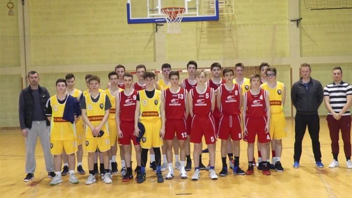 Zajednička fotografija juniora Krapine i Zaboka.jpg